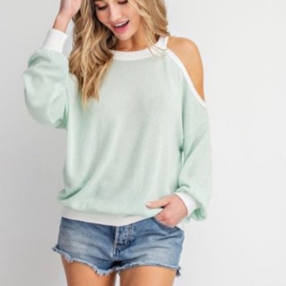 Mint cold shoulder top